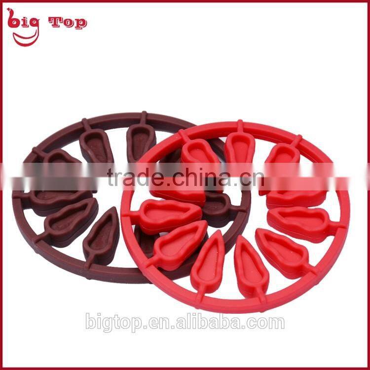 BT0188 Wholesale Silicone Circular Heat Resistant Table Mat Collapsible Cup Mat leaf-shaped Table Mat