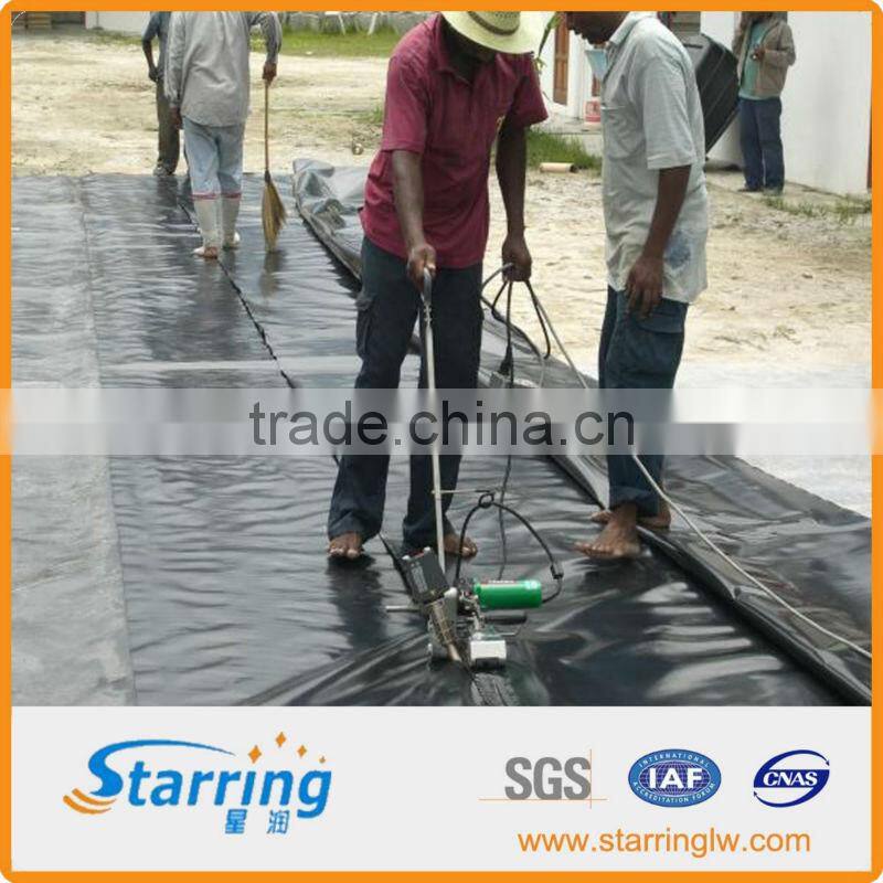 Geomembrane overlap welder