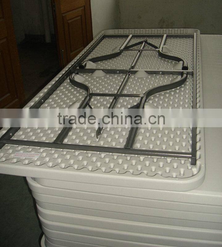 Yes Folded and Plastic Material plastic folding table for party rental
