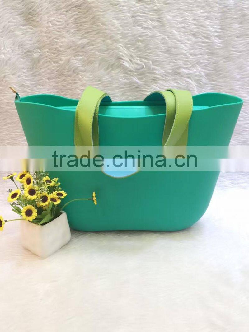 Yiwu and Guangzhou Lady Bags Market