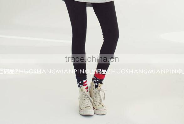Wholesale stripe USA flag custom socks manufacturer