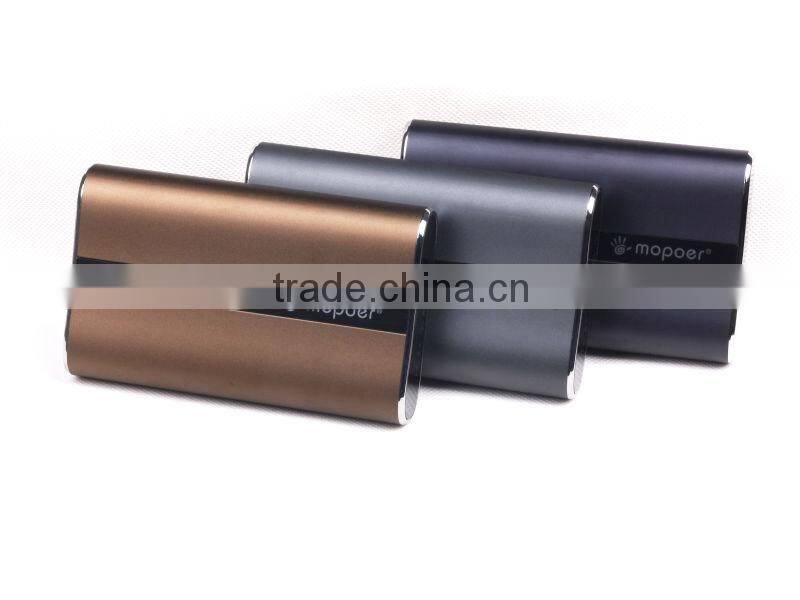 Metal feel portable power bank with Li-Polymer battery cells for iphone