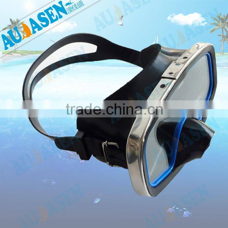 Silicone diving mask