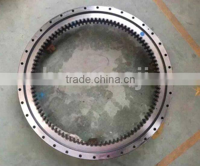 Truck crane swing bearing