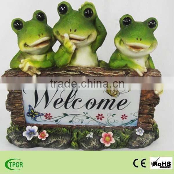 Polyresin frog solar light courtyard lamp for garden ornaments