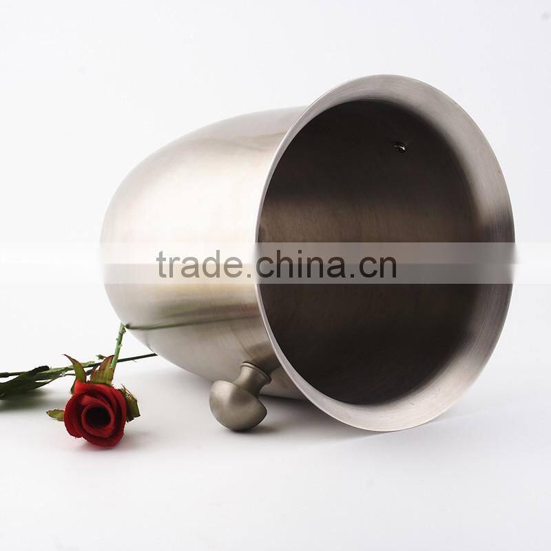 Wholesale champagne led ice bucket/ cocktail bar tool set