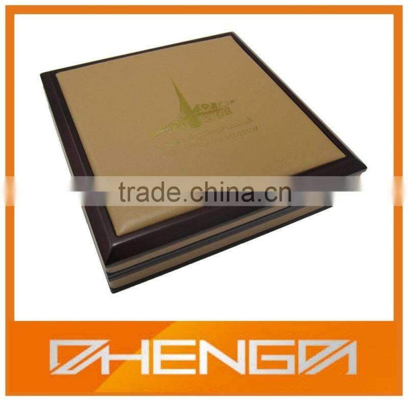 Custom Make Luxury Perfume Packaging Box can be in wood or leather