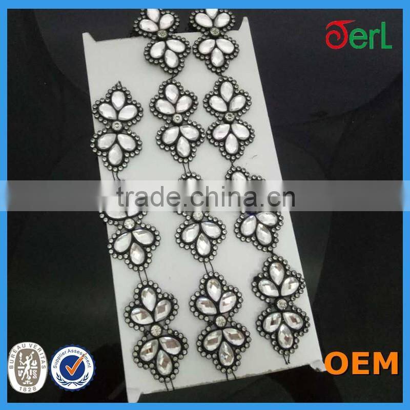 China wholesale plastic chain trimming in different sizes available