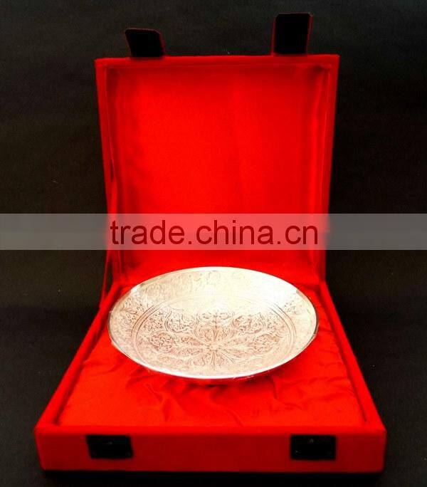 New design home decoration gift item set beautiful hand carved silver plated gift bowl spoon set