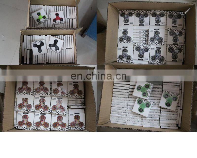 2017 Popular Stress Relase Stainless steel Plastic Bearing Glow Hand Fidget Spinner