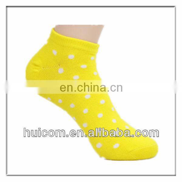 anti slip ankle socks with dots style