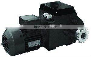 Greenhouse curtain pulling system