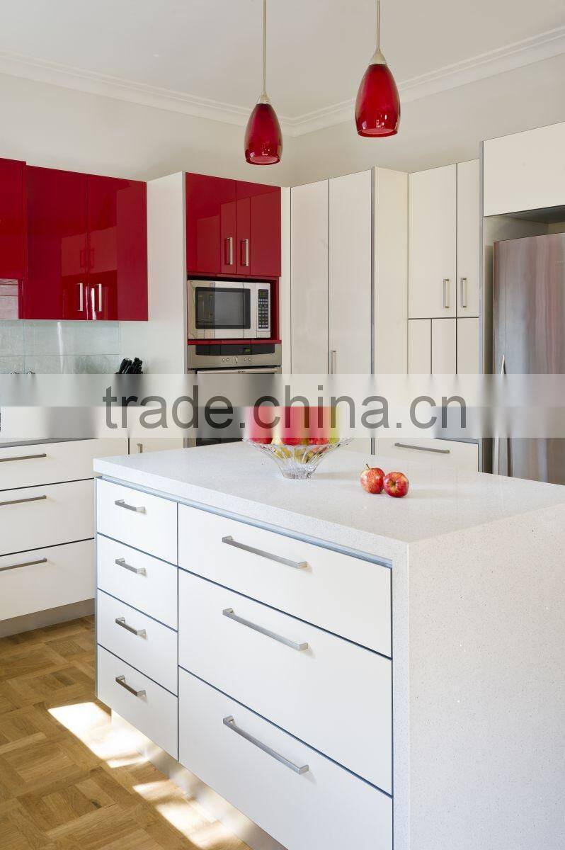 high gloss red kitchen cabinet, red lacquer kitchen cabinet, high gloss lacquer kitchen cabinet doors, white lacquer kitchen cab