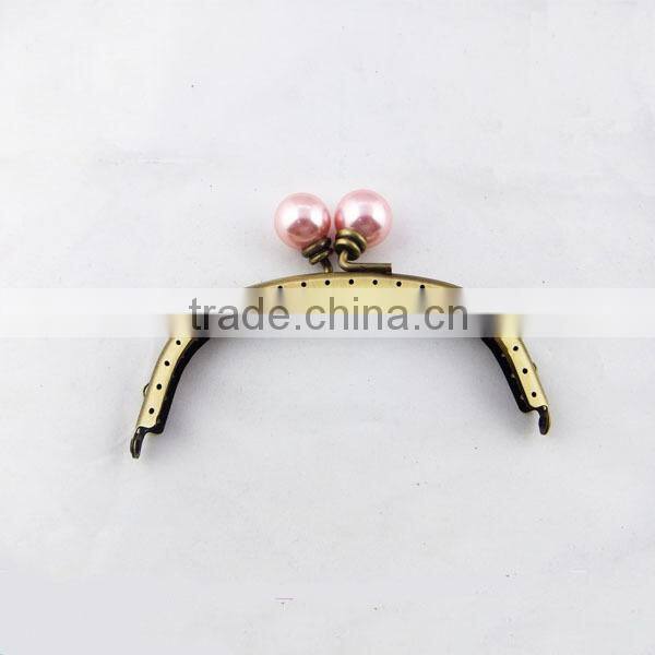 chInese manufacturer antique brass DIY sewing coin purse frames pink beads kiss clasp