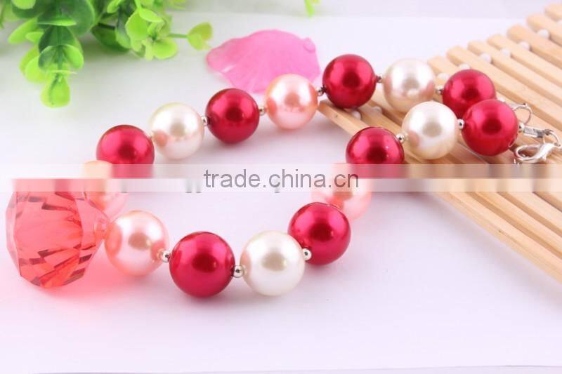 AAA Quality Latest Wholesale large acrylic bead necklace/Popular colorful bead chunky necklace