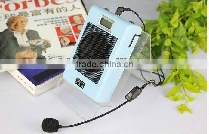 Megaphone with LED display (CE Certificate KM-666)