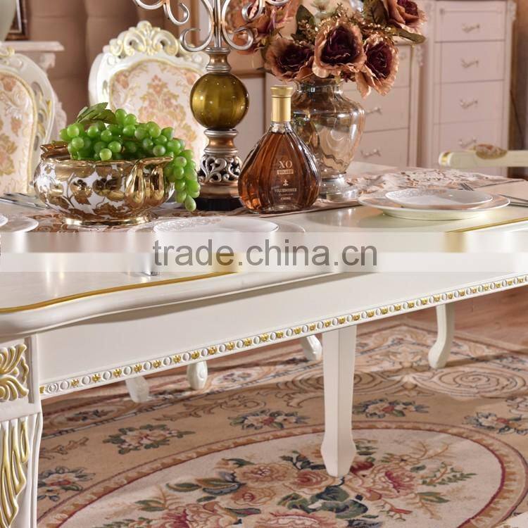 Luxury European solid wood banquet table hotel table and chairs with gold painted