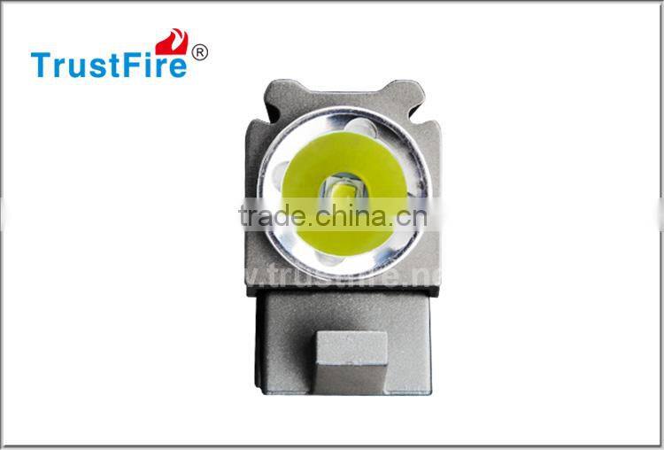 Handlebar bicycle light TrustFire original factory D001 600LM mini bike light, Bike cycle accessories powered by battery pack