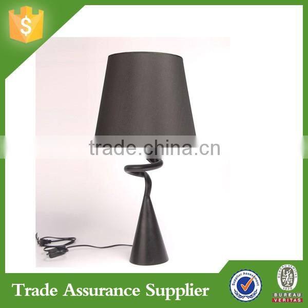 2016 New Design Custom Table Lamp