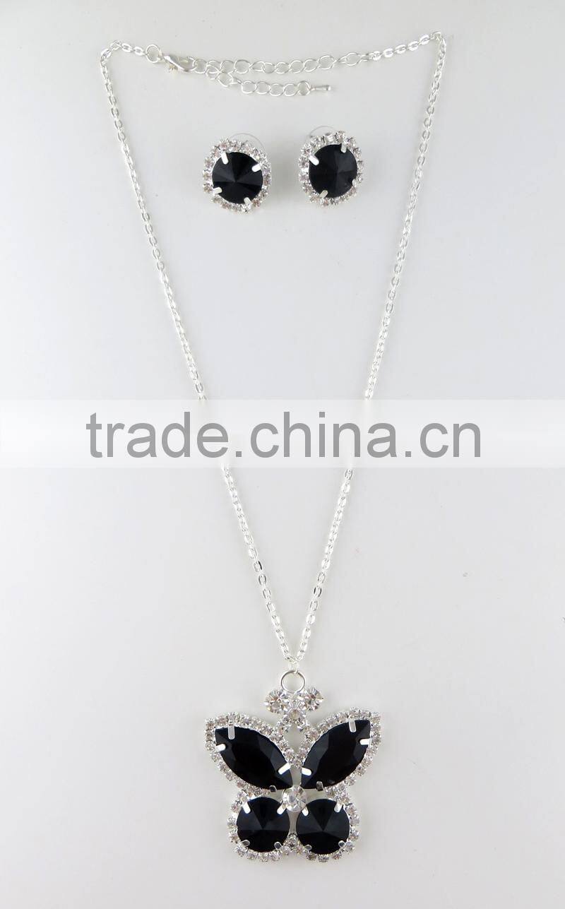 Stylish black resin stone butterfly necklace set