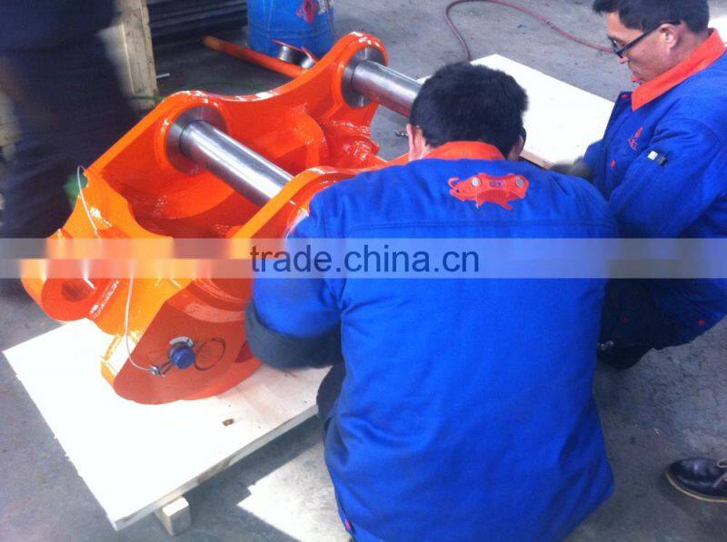 Excavator quick hitch coupler for DH370 P TYPE