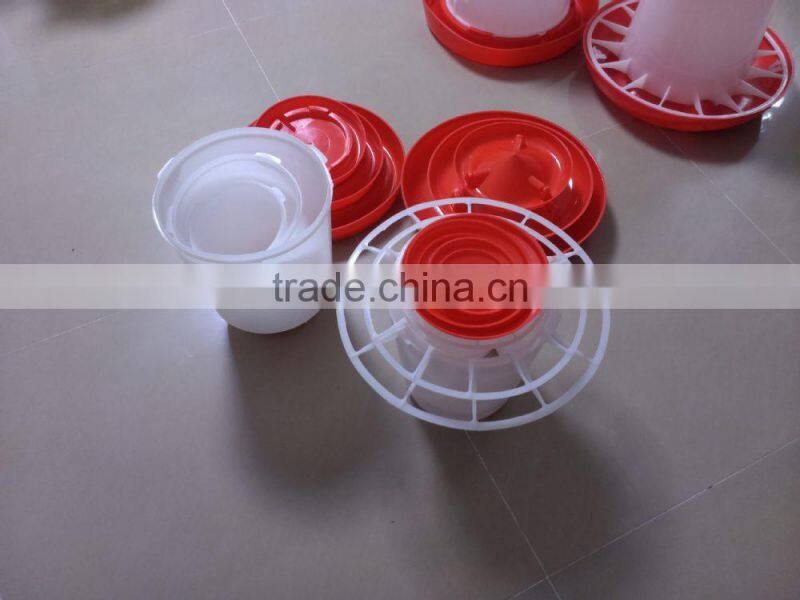 high quality plastic drinkers for day old chicks 1.5kg capacity/chicken drinkers