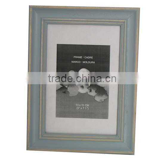Photo frame in drawing room