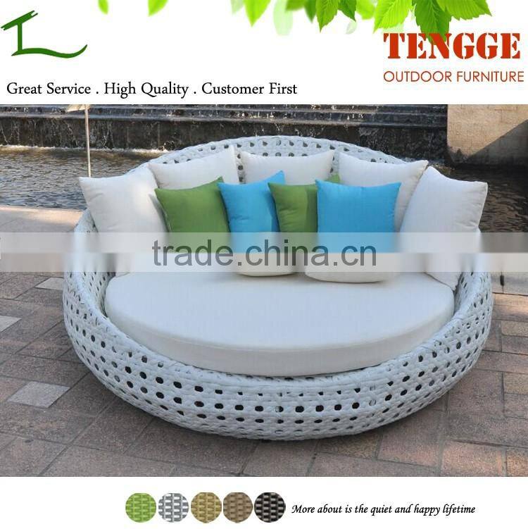 YH-8167 Rattan Wicker Sun Lounger Rattan Outdoor Round Sunbed