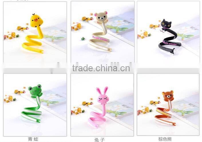 China manufacturer custom yellow duck lovely plastic earphone cable winder/earphone cable holder