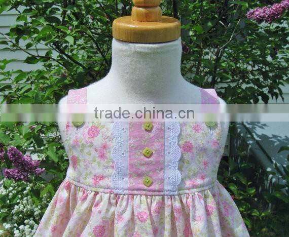 2017 new arrival floral wholesale children's boutique clothing of baby clothes girl smocked dress set
