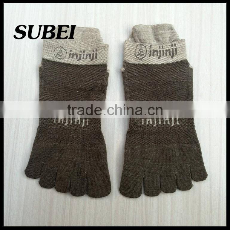 High quality designer design ankle high arch support injinji toe sport sock