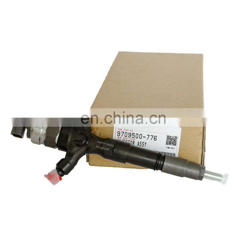 23670-30300,23670-09360,23670-30100,095000-7761,DCI107760 genuine new fuel injector for 2KD-FTV 2.5D