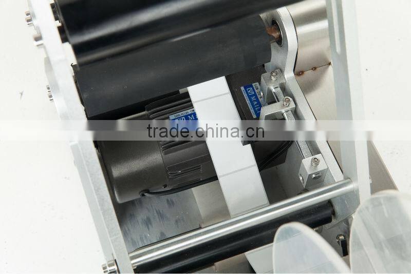 MT-50 manual bottle round sticker labeling machine