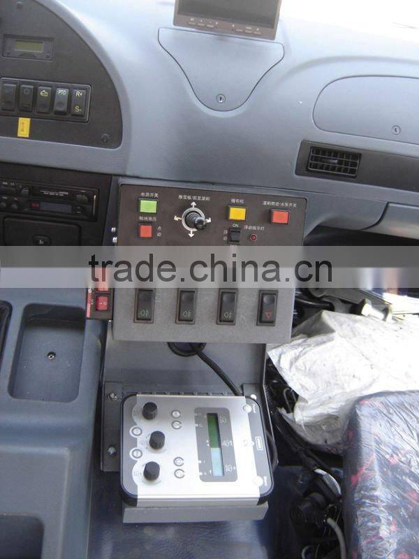 Multipurpose road maintenance vehicle