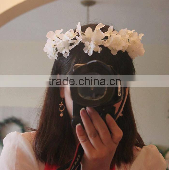 White Flower Head Wreath Garland For Wedding Prom Party And Christmas Decoration