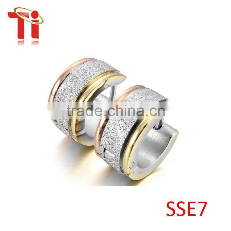 Top fashion 316L stainless steel cubic zircion hoop huggie earring