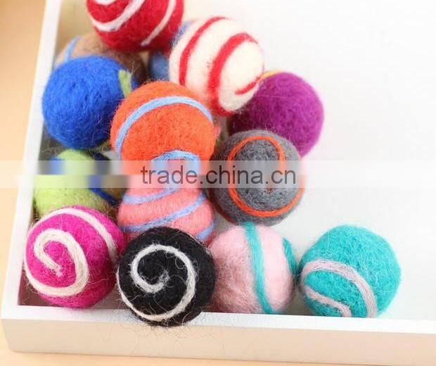 2016 new design felt balls/felt balls rug/felt balls carpet/felt balls garland