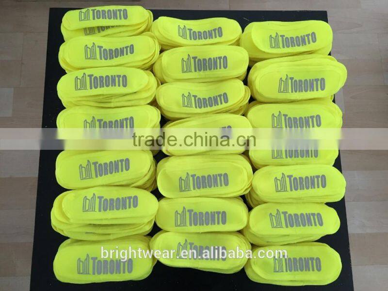 Relfective Policia with blue printing reflective letter be heated on vest for Spain market