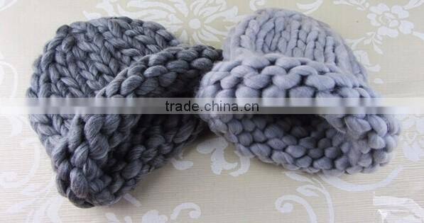Charmkey wholesale hand knitting yarn blend yarn thick acrylic roving yarn
