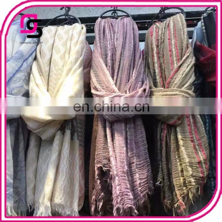 2017spring fashion joker plaid checked voile soft cotton long shawls scarves for ladys