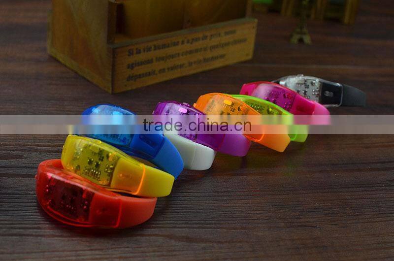 2015 factory price led flashing bracelet, remote controlled led bracelet, motion led lights bracelet