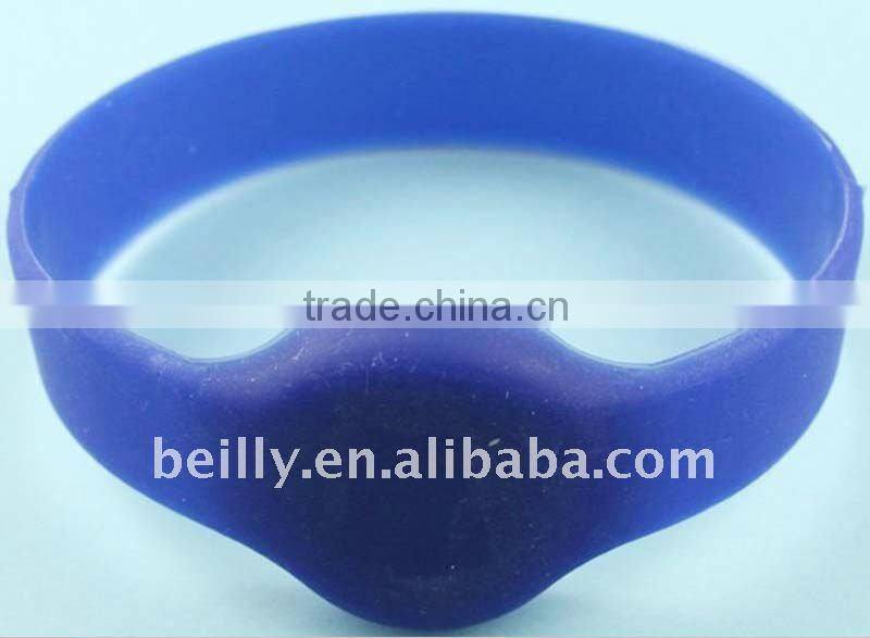 Best-selling ! the most popular custom design camouflage color silicone bracelet