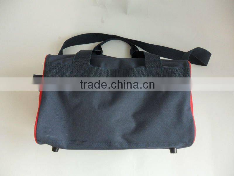 2014 china alibaba cheap Fashion 600D sport travel bag/sports bag/600D polyester duffel bag