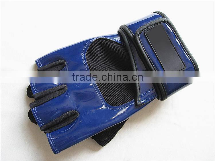 Wholesale Fashion Black Pu And Microfiber Leather Gym Gloves Fingerless Gloves Men