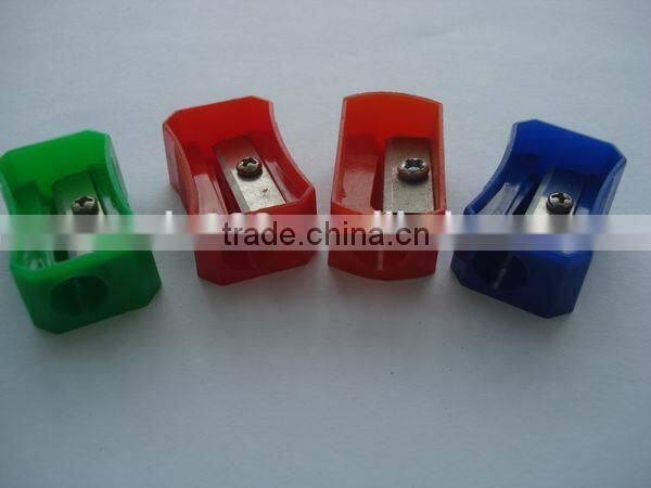 Factory price promotional plastic one hole pencil sharpeners