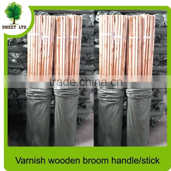 Well straight Varnished wood mop stick with Cheapest price