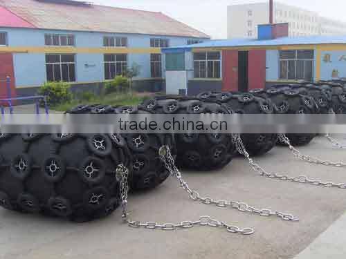 Marine pneumatic fenders