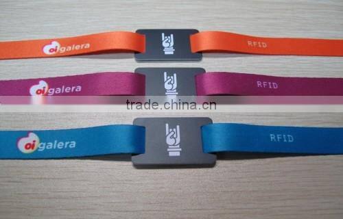 The Latest Waterproof RFID cloth Wristband by DAILY RFID