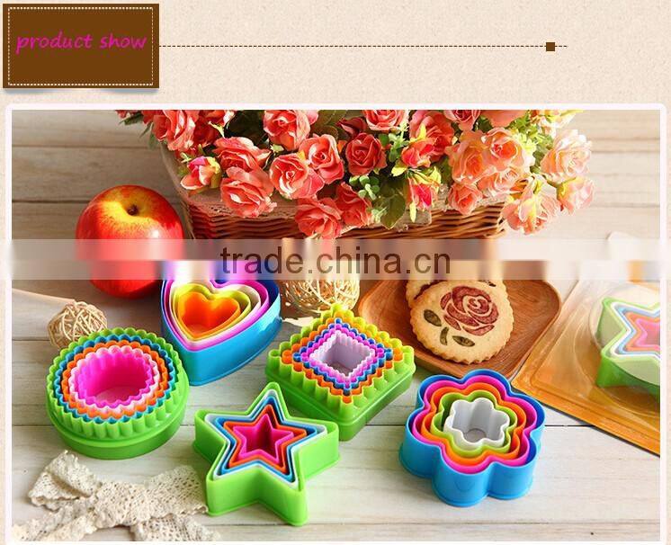 0600043 Hot sale 5pcs heart shape plastic cake mould set