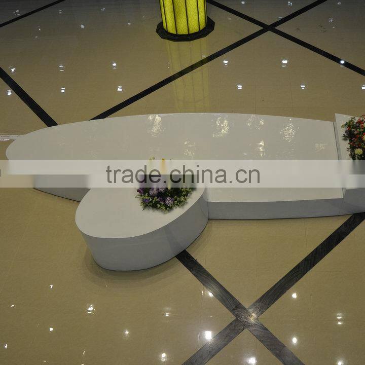 White fiberglass modern chair